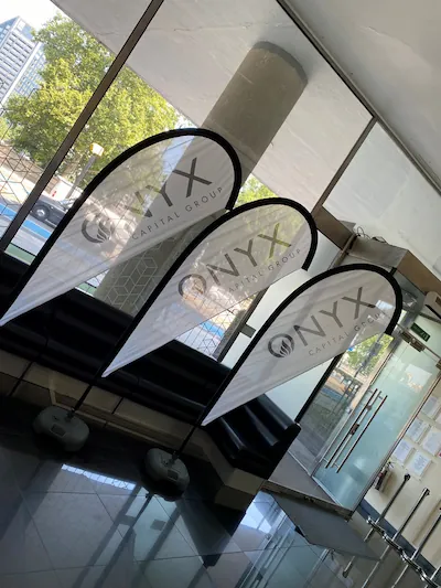 banner flags